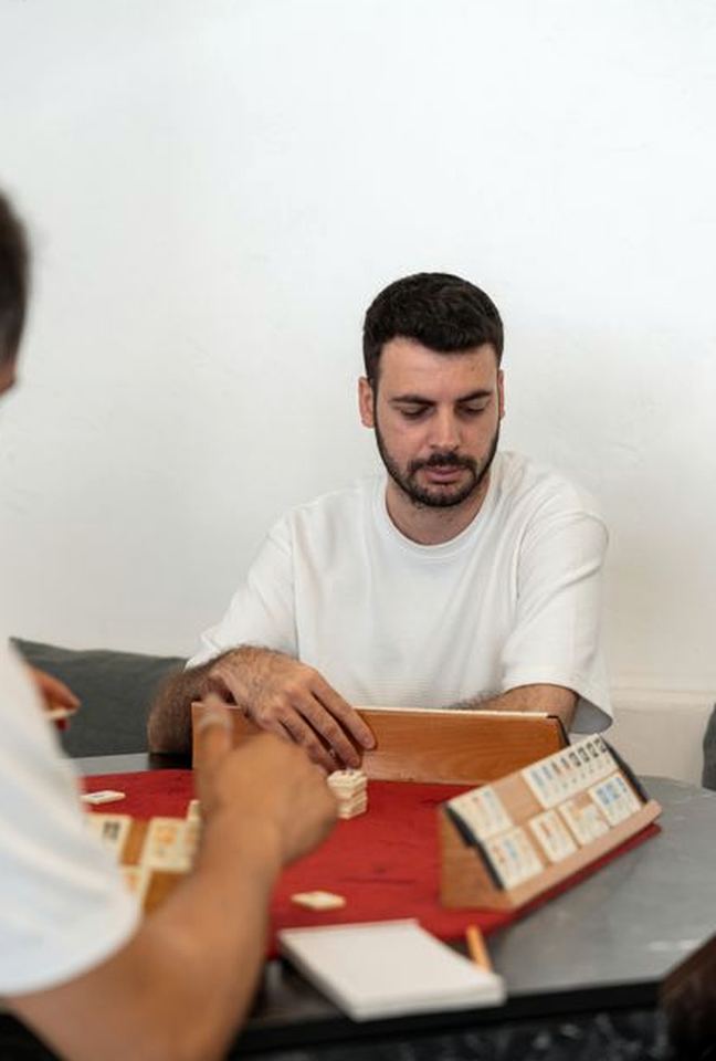 game crypto Debet